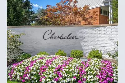 902 Chanticleer Lane #902, Hinsdale, IL 60521 - Photo 1