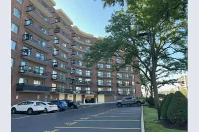 711 S River Road #401, Des Plaines, IL 60016 - Photo 1