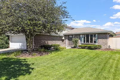 8440 Surrey Drive, Tinley Park, IL 60487 - Photo 1