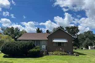 200 N East St, Dover, IL 61359 - Photo 1