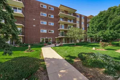 5300 Walnut Avenue #18C, Downers Grove, IL 60515 - Photo 1