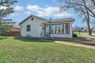 8201 Melvina Ave, Burbank, IL 60459 - Photo 1