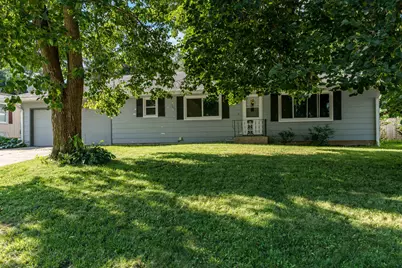 311 E 10th Street, Pecatonica, IL 61063 - Photo 1