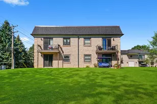 3355 Kirchoff Rd, Rolling Meadows, IL 60008 - Photo 1