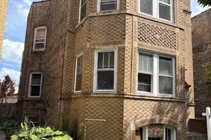 6141 N Campbell Ave, Chicago, IL 60659 - Photo 1