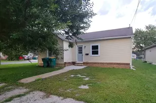 501 Powell St, Streator, IL 61364 - Photo 1