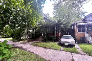 611 Hirsch Ave, Calumet City, IL 60409 - Photo 1