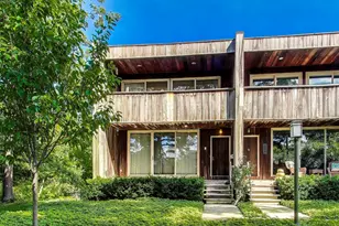 685 Vine Ave, Highland Park, IL 60035 - Photo 1