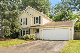 221 Oakdale Ave, Mundelein, IL 60060 - Photo 1