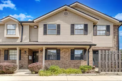 1490 W Jefferson Avenue #B, Naperville, IL 60540 - Photo 1