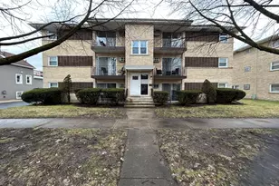 8015 30th Street W, North Riverside, IL 60546 - Photo 1