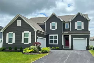 1091 Sugar Maple Dr, Crystal Lake, IL 60012 - Photo 1