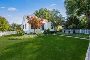 5201 Florence Ave, Downers Grove, IL 60515 - Photo 1