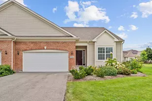 114 Easton Dr, Gilberts, IL 60136 - Photo 1