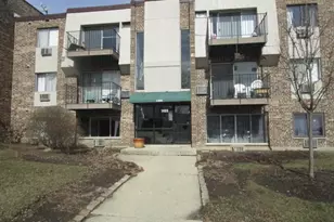 1469 N Winslowe Dr, Palatine, IL 60074 - Photo 1