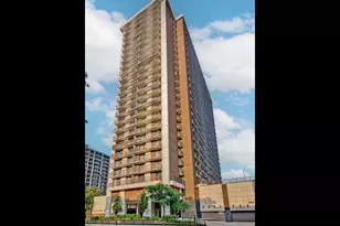 5855 N Sheridan Rd, Chicago, IL 60660 - Photo 1