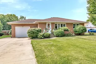 1505 E Bridge St, Streator, IL 61364 - Photo 1
