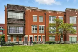 308 E 25th Pl, Chicago, IL 60616 - Photo 1