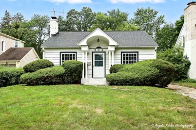 906 Pleasant Avenue, Highland Park, IL 60035 - Photo 1