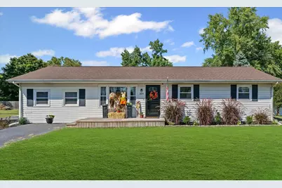 204 E Green Street, Oakwood, IL 61858 - Photo 1