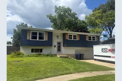 125 Fairview Drive, Saint Charles, IL 60174 - Photo 1