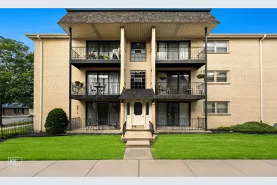 2049 N Harlem Avenue #2W, Chicago, IL 60707 - Photo 1