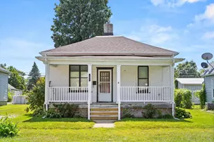 305 W Grant St, Streator, IL 61364 - Photo 1