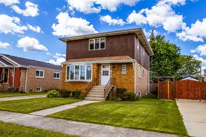 10736 S Kostner Avenue, Oak Lawn, IL 60453 - Photo 1