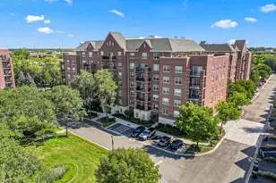 410 W Mahogany Ct, Palatine, IL 60067 - Photo 1