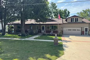 227 W Provost St, Amboy, IL 61310 - Photo 1