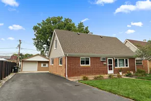 10907 Moody Ave, Chicago Ridge, IL 60415 - Photo 1