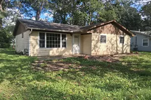 1923 Bruning Dr, Wilmington, IL 60481 - Photo 1