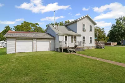 402 W Ash Street, Fairbury, IL 61739 - Photo 1