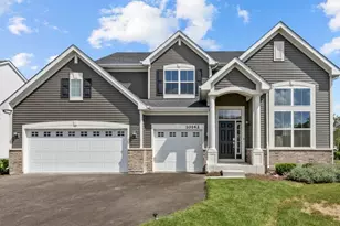 10142 Garlieb Dr, Huntley, IL 60142 - Photo 1