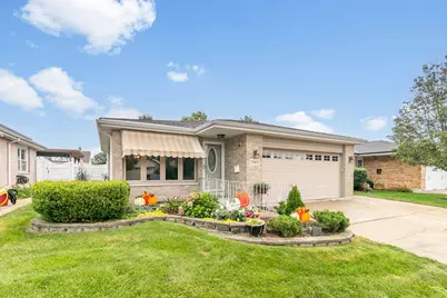 10615 S Trumbull Avenue, Chicago, IL 60655 - Photo 1