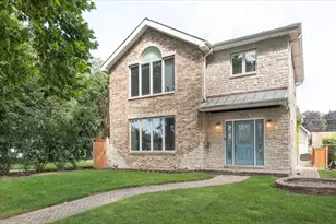 7531 Tripp Ave, Skokie, IL 60076 - Photo 1