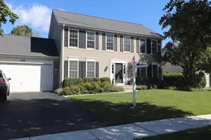 1900 Waverly Ln, Algonquin, IL 60102 - Photo 1