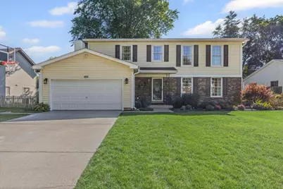 835 Glendale Drive, Crystal Lake, IL 60014 - Photo 1