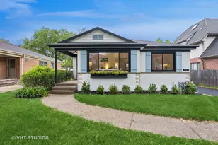 928 S Monroe St, Hinsdale, IL 60521 - Photo 1