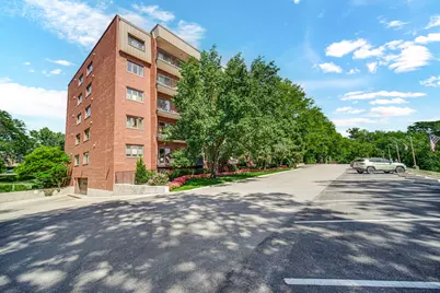 127 Acacia Circle #505, Indian Head Park, IL 60525 - Photo 1