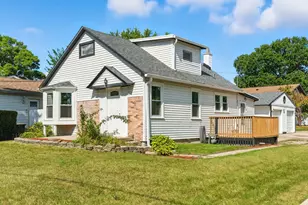 10 N Channel Dr, Round Lake Beach, IL 60073 - Photo 1