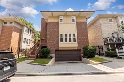 1027 E 61st Street, Chicago, IL 60637 - Photo 1
