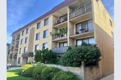 5447 W Lawrence Avenue #301, Chicago, IL 60630 - Photo 1