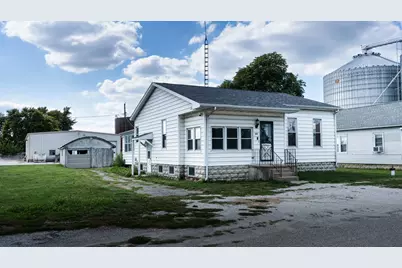 307 Washington Street, Graymont, IL 61743 - Photo 1