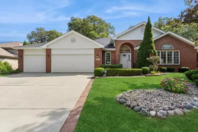 1807 Nottingham Road, Woodridge, IL 60517 - Photo 1