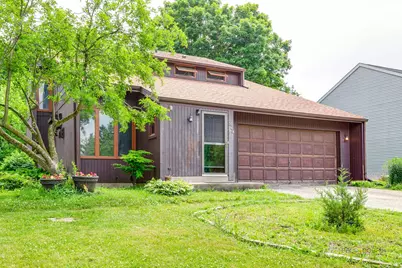 389 Pine Grove Avenue, Gurnee, IL 60031 - Photo 1