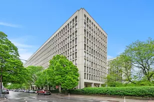 1450 E 55th Pl, Chicago, IL 60637 - Photo 1