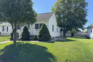 1026 10th St, Lasalle, IL 61301 - Photo 1