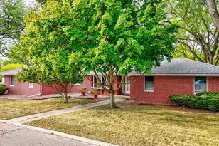 200 E Allen St, Ottawa, IL 61350 - Photo 1