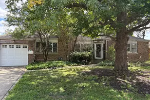 1411 Robinhood Ln, La Grange Park, IL 60526 - Photo 1
